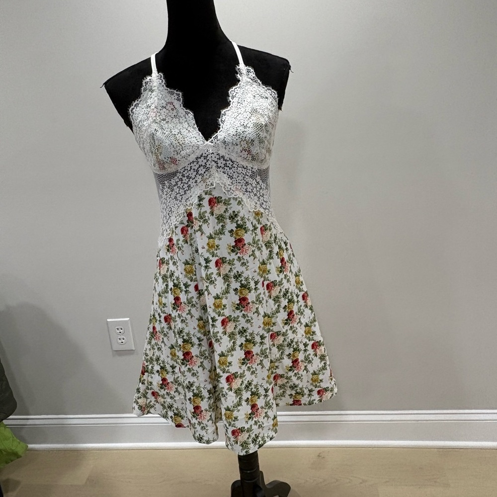 SHEIN White Floral Dress with Lace Detail
